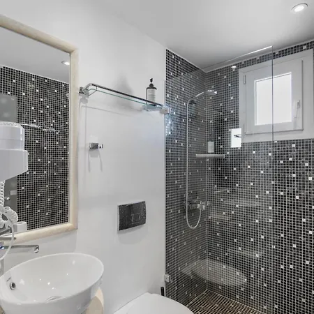 Paliomylos Aparthotel Naousa (Paros)