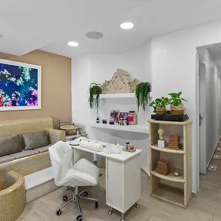 Paliomylos 4* Naousa (Paros)